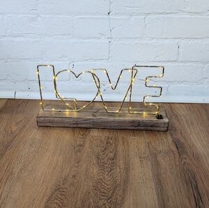 Light-up Table-top Love Sign